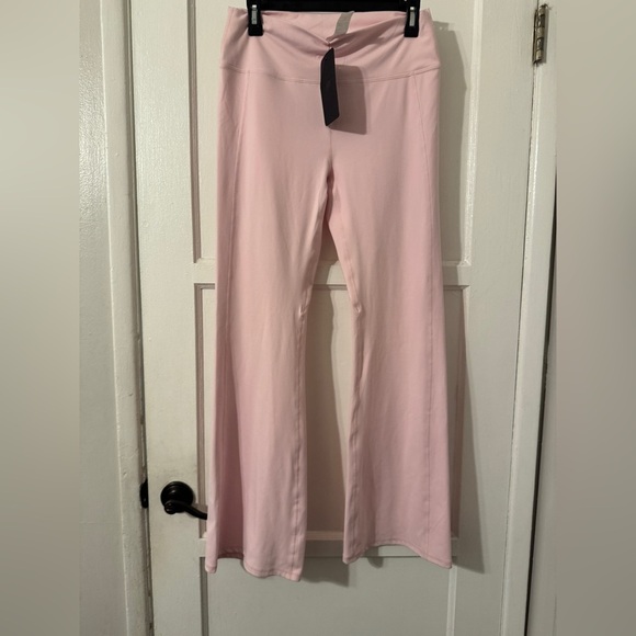 Fabletics Oasis PureLuxe High-Waisted Kick Flare Sz XL NWT light pink pants - Picture 4 of 6